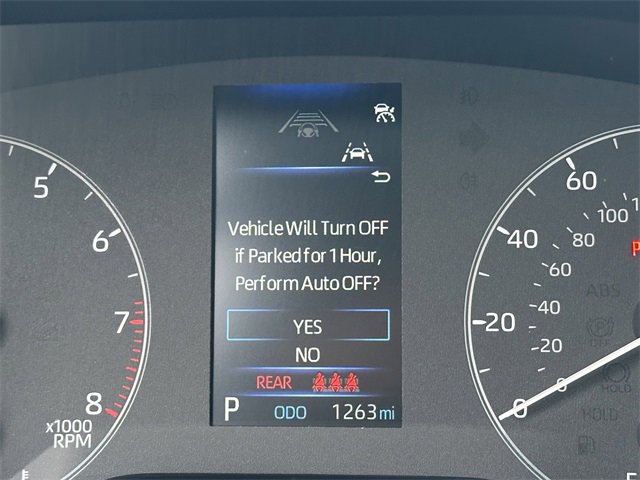 Used 2025 Toyota Corolla Cross LE image 15