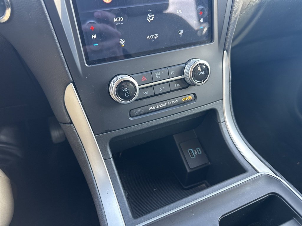 Used 2024 Ford Edge SE image 21