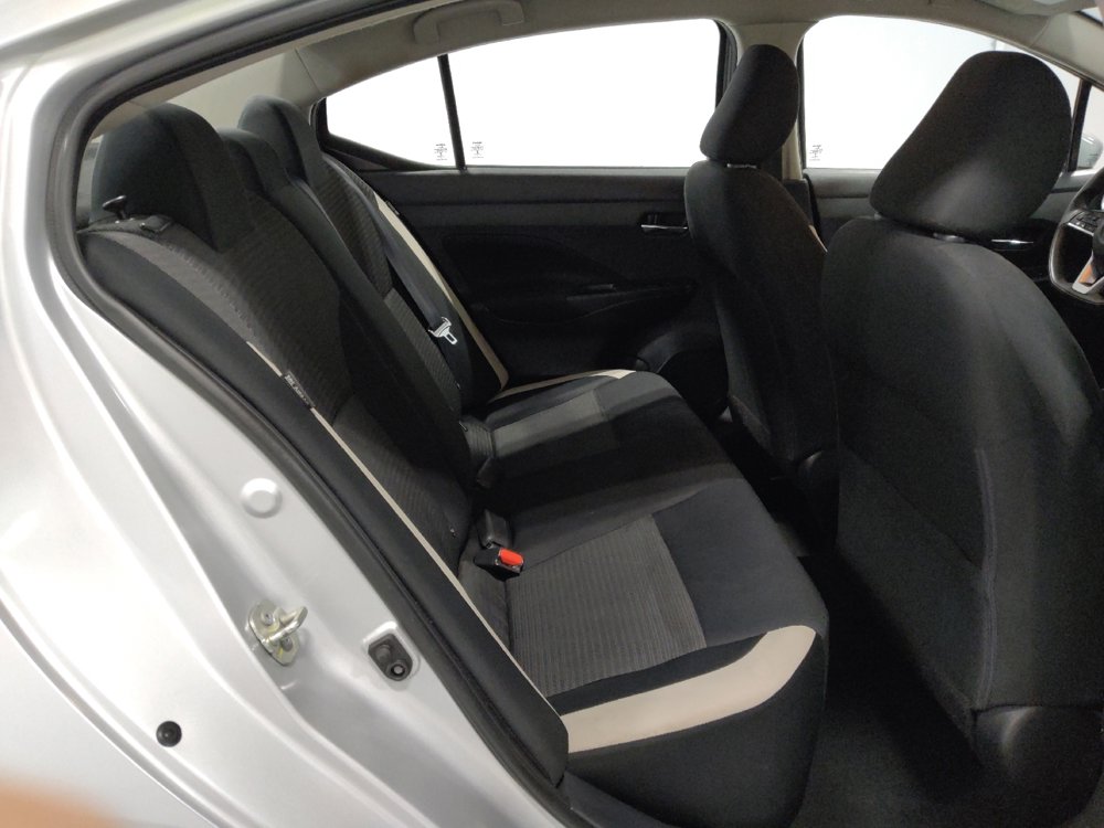 Used 2021 Nissan Versa SV image 19