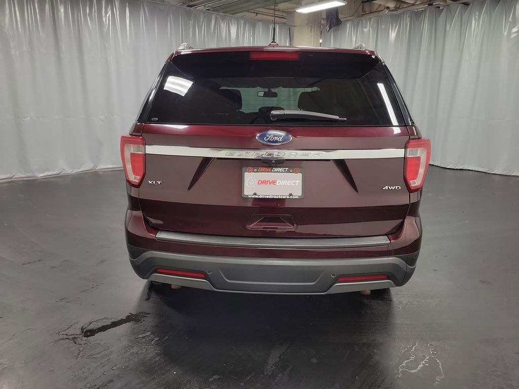Used 2019 Ford Explorer XLT w/ Equipment Group 202A image 8