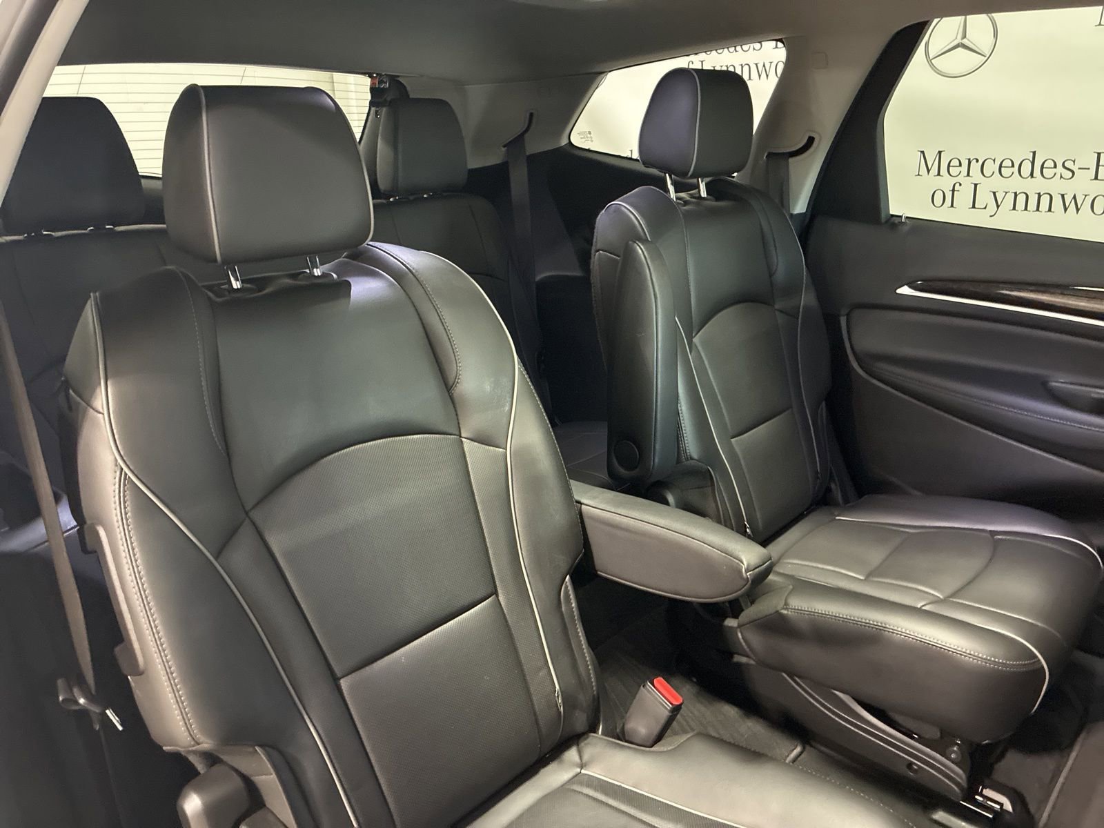 Used 2021 Buick Enclave Avenir w/ Avenir Technology Package image 37