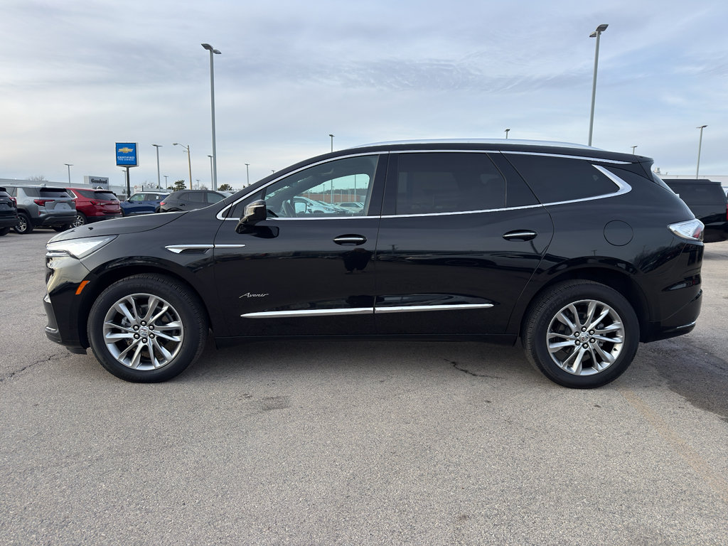 Used 2023 Buick Enclave Avenir w/ Avenir Technology Package image 6