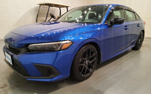 Used 2023 Honda Civic Sport image 3