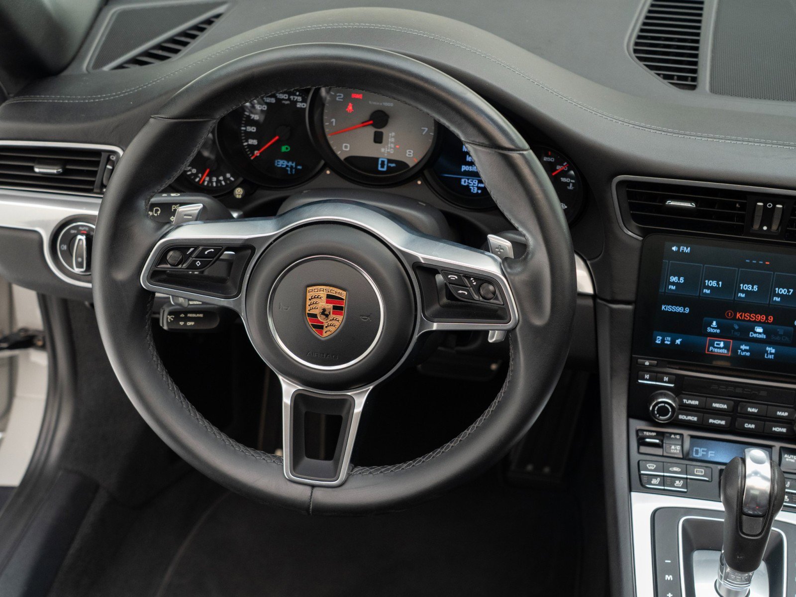 Certified 2018 Porsche 911 Targa 4S AWD/4WD image 30