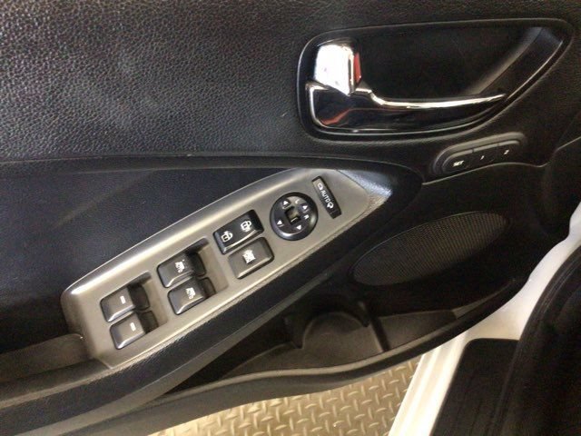 Used 2017 Kia Forte SX w/ SX Premium Tech Package FWD image 16