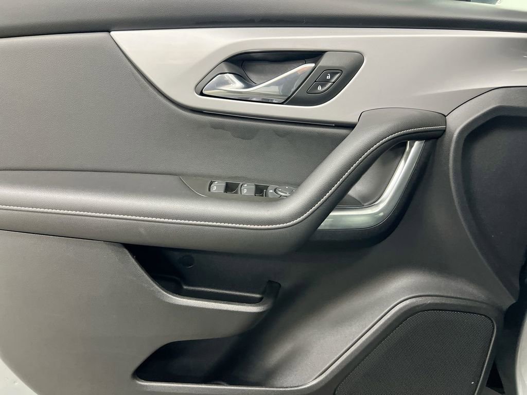 Used 2025 Chevrolet Blazer LT image 20