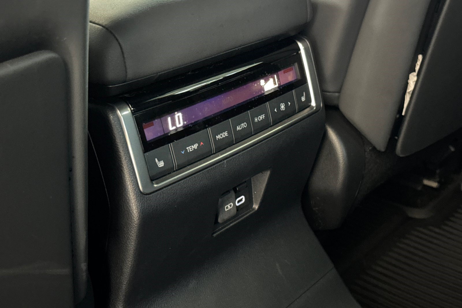 Certified 2024 Lexus GX 550 w/ Accessory Package (31) AWD/4WD image 16