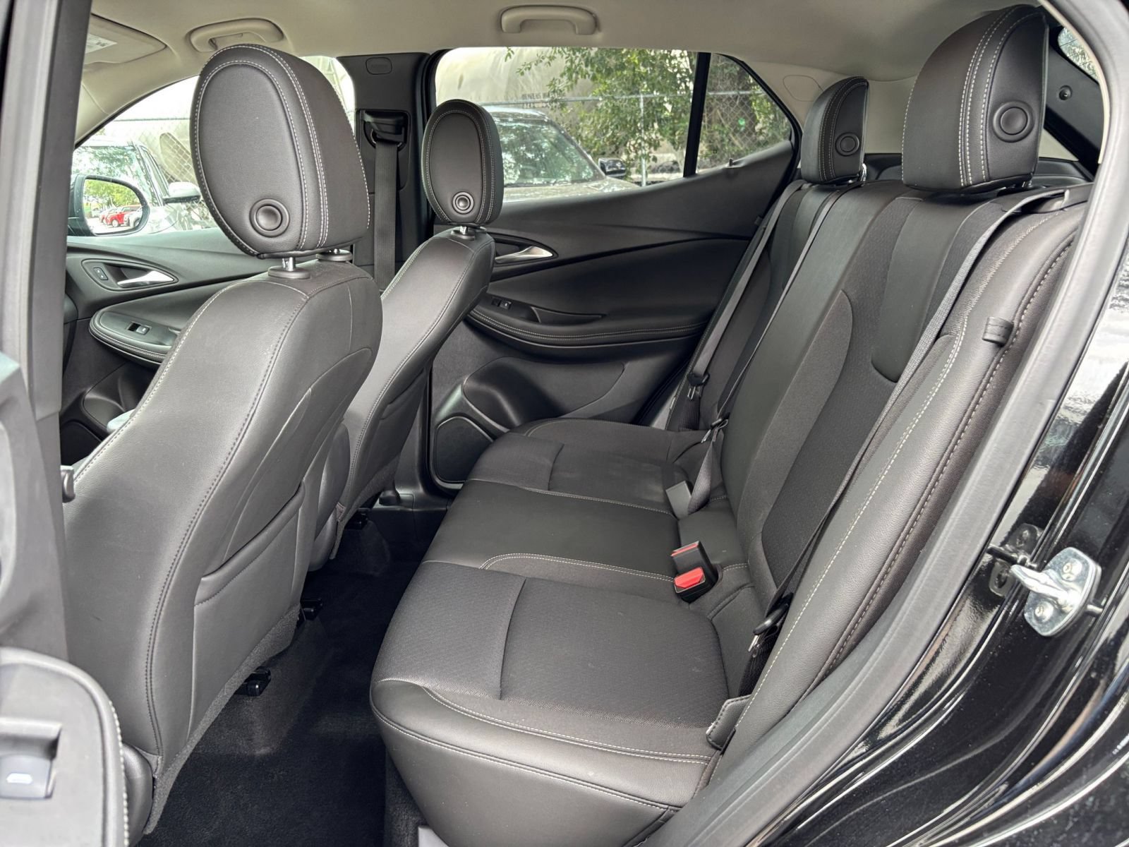 Used 2025 Buick Encore GX Preferred FWD image 38