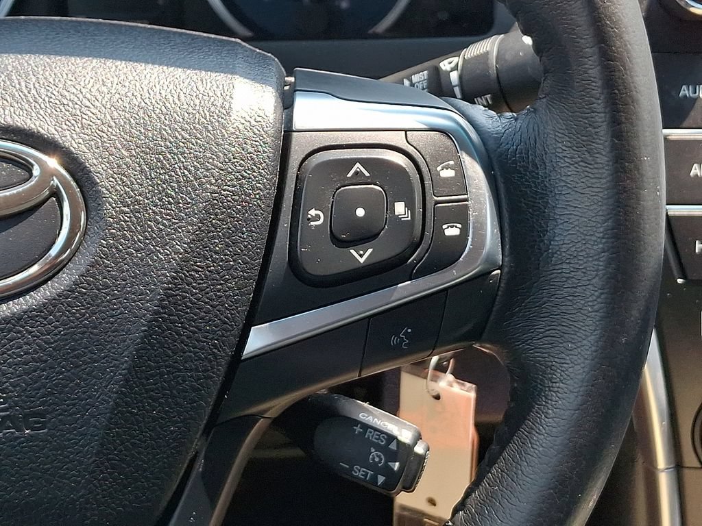 Used 2017 Toyota Camry XLE FWD image 22