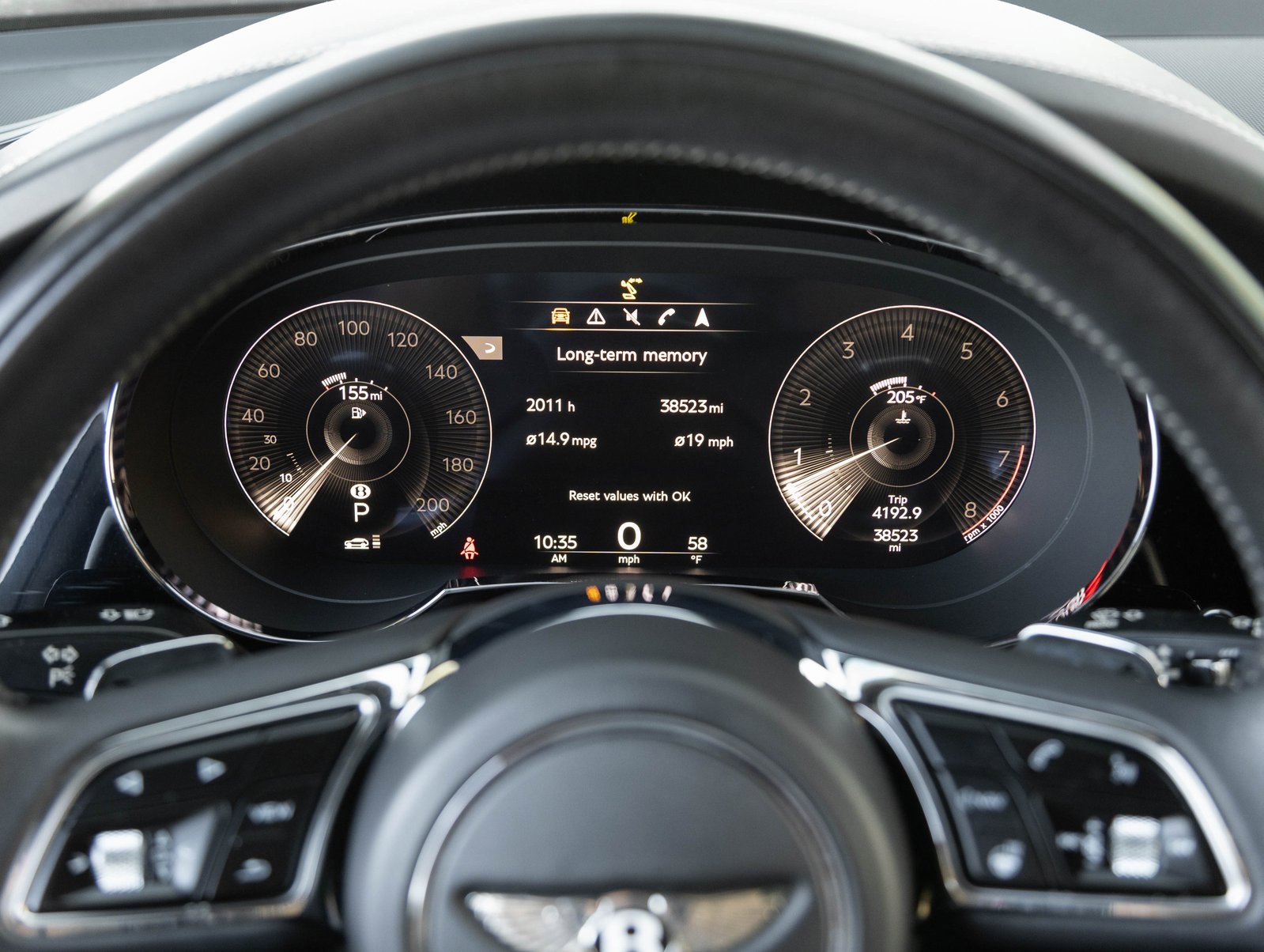 Used 2021 Bentley Bentayga image 14