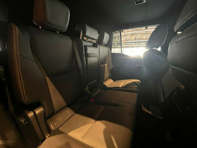 Used 2024 Lexus GX 550 image 30