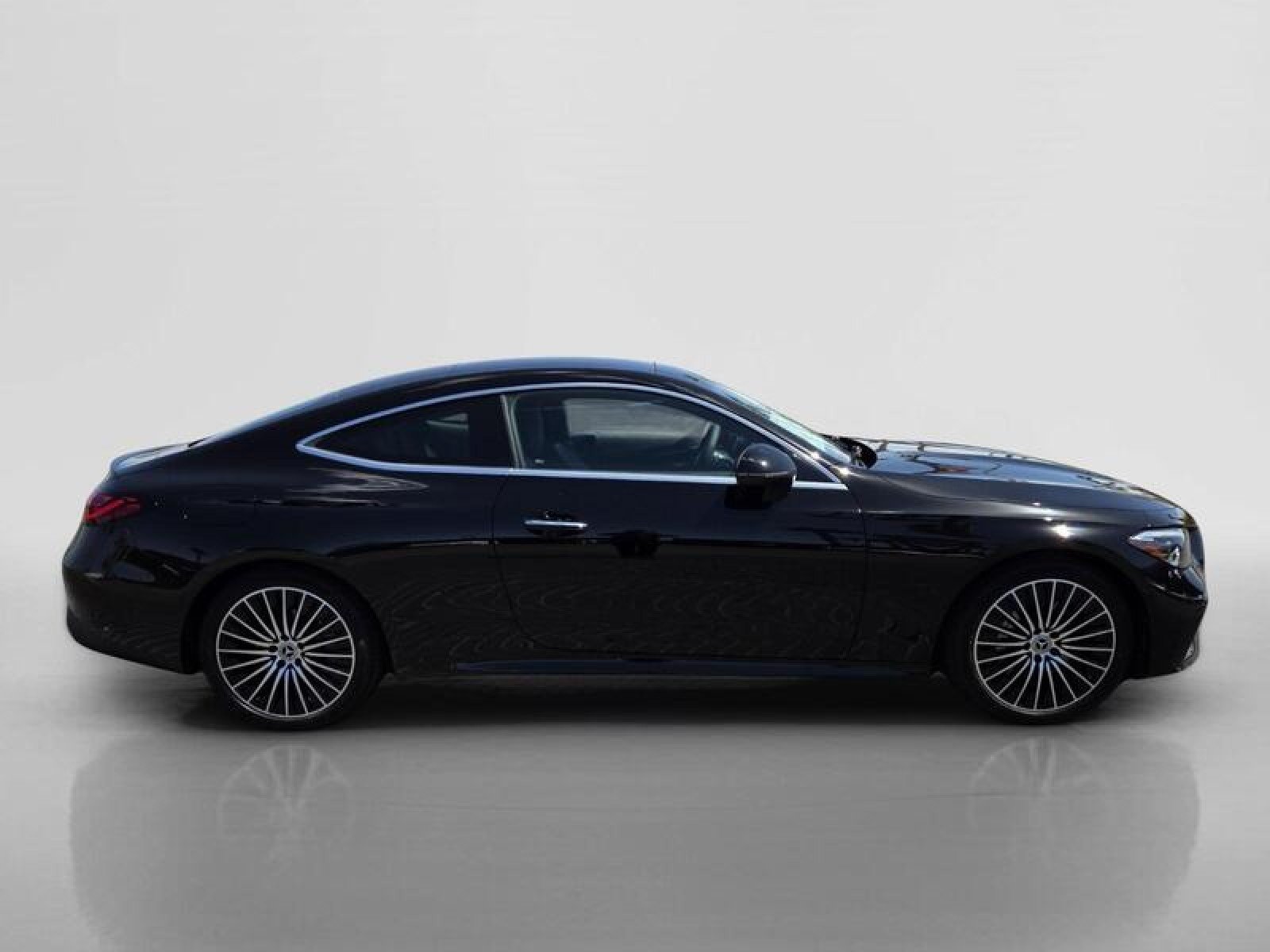 New 2026 Mercedes-Benz CLE 300 4MATIC Coupe image 6