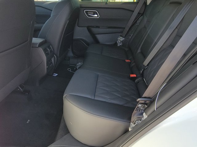 New 2026 Nissan Rogue Platinum w/ Platinum Premium Package image 7