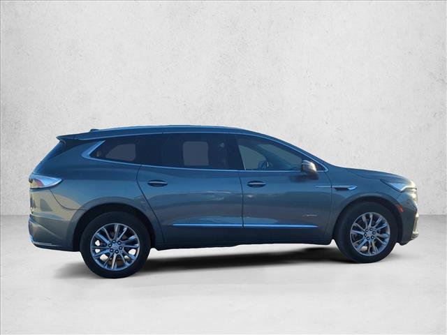 Used 2022 Buick Enclave Avenir w/ Avenir Technology Package AWD/4WD image 4
