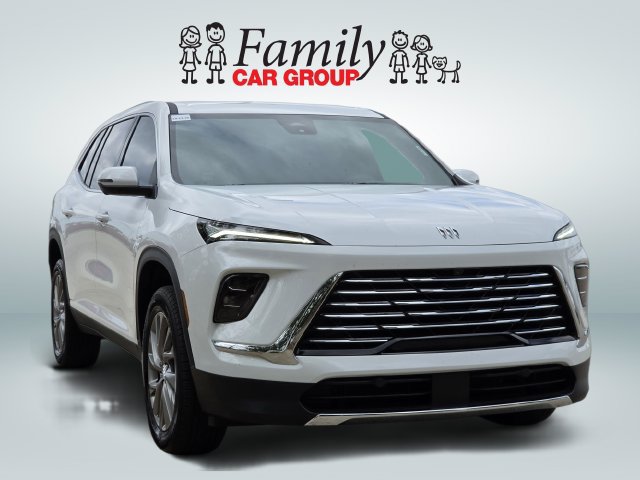 Used 2026 Buick Enclave Preferred FWD image 2