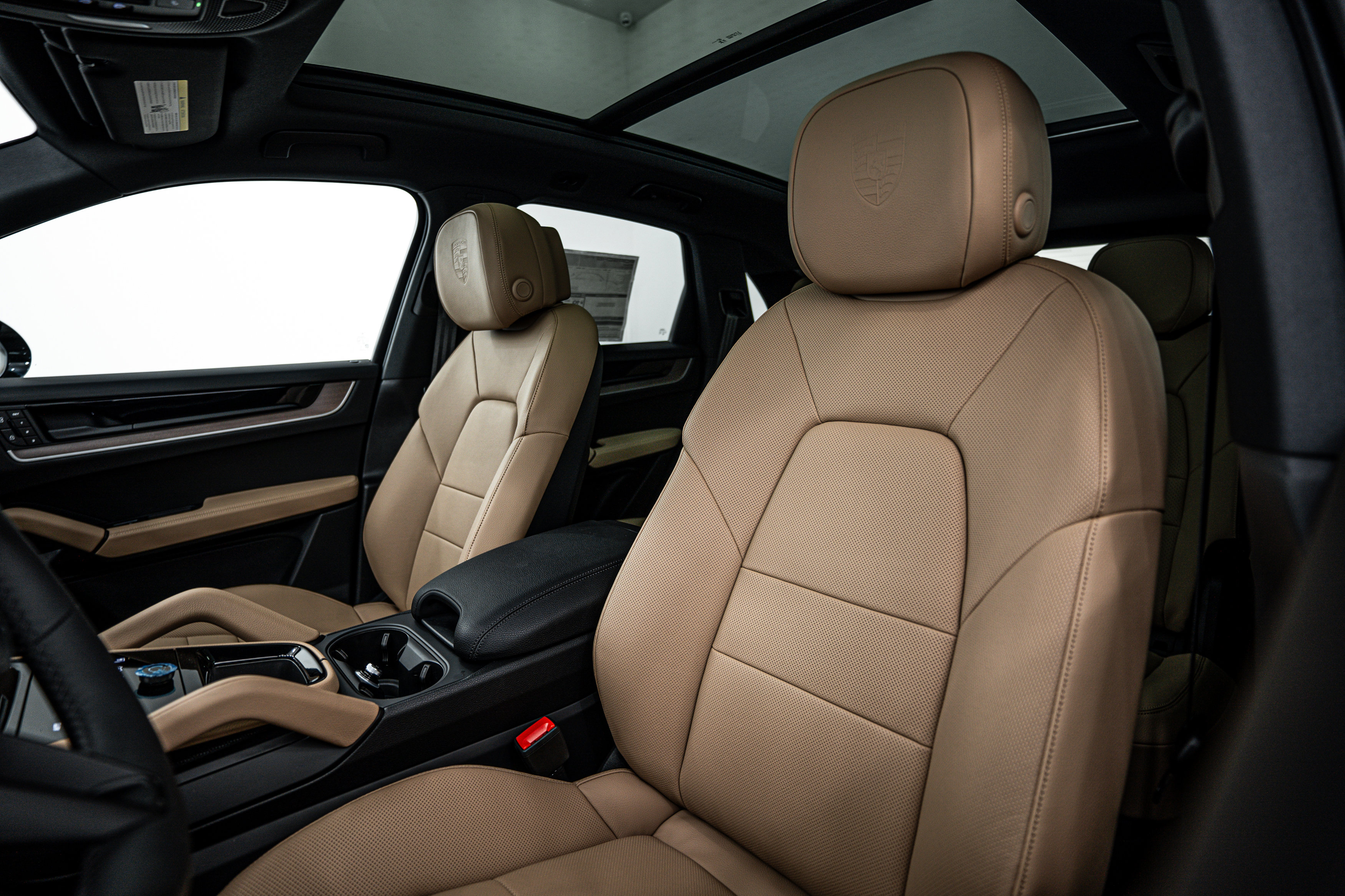 Certified 2026 Porsche Cayenne image 23