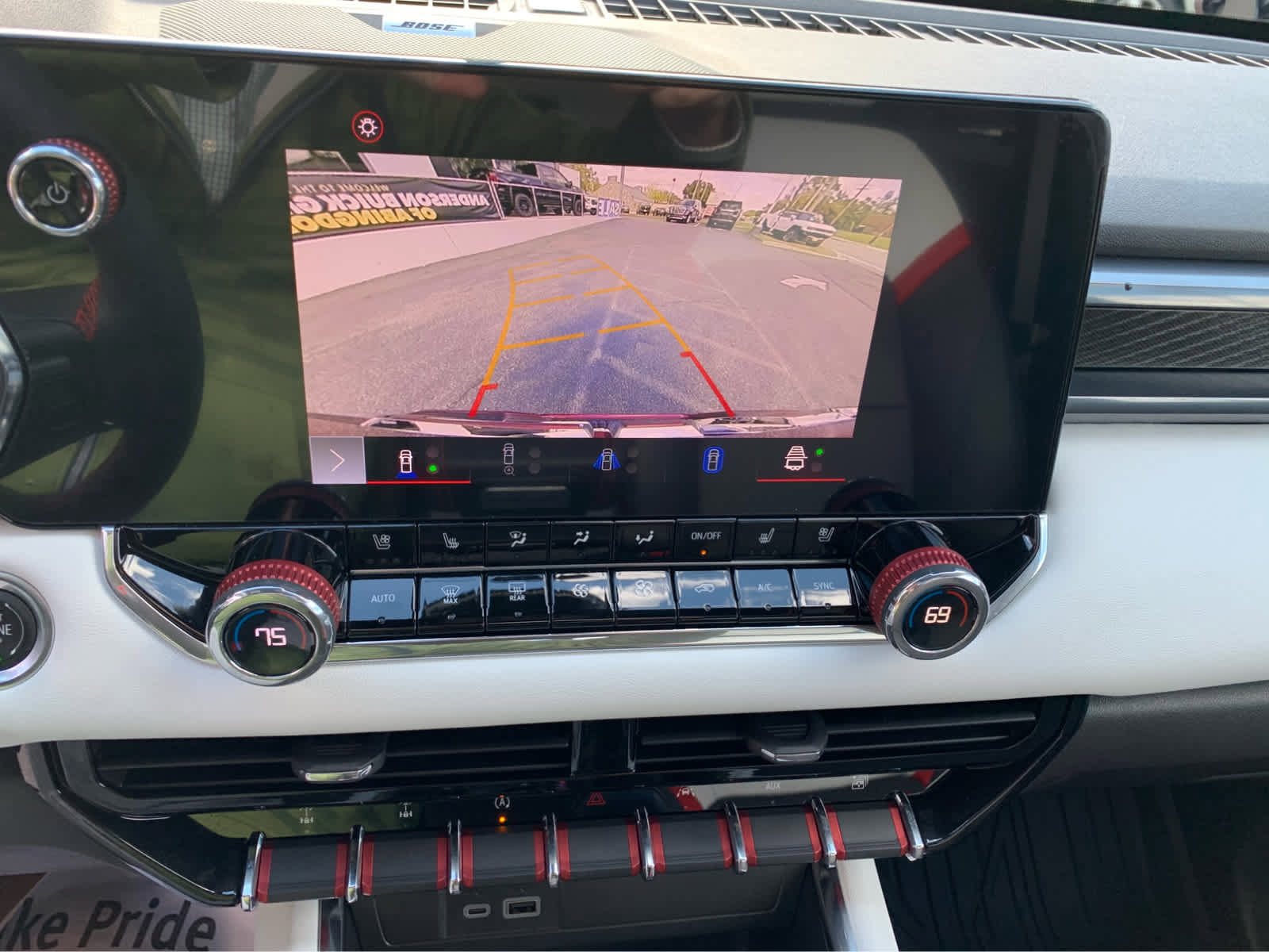 Used 2024 GMC Canyon AT4X image 15