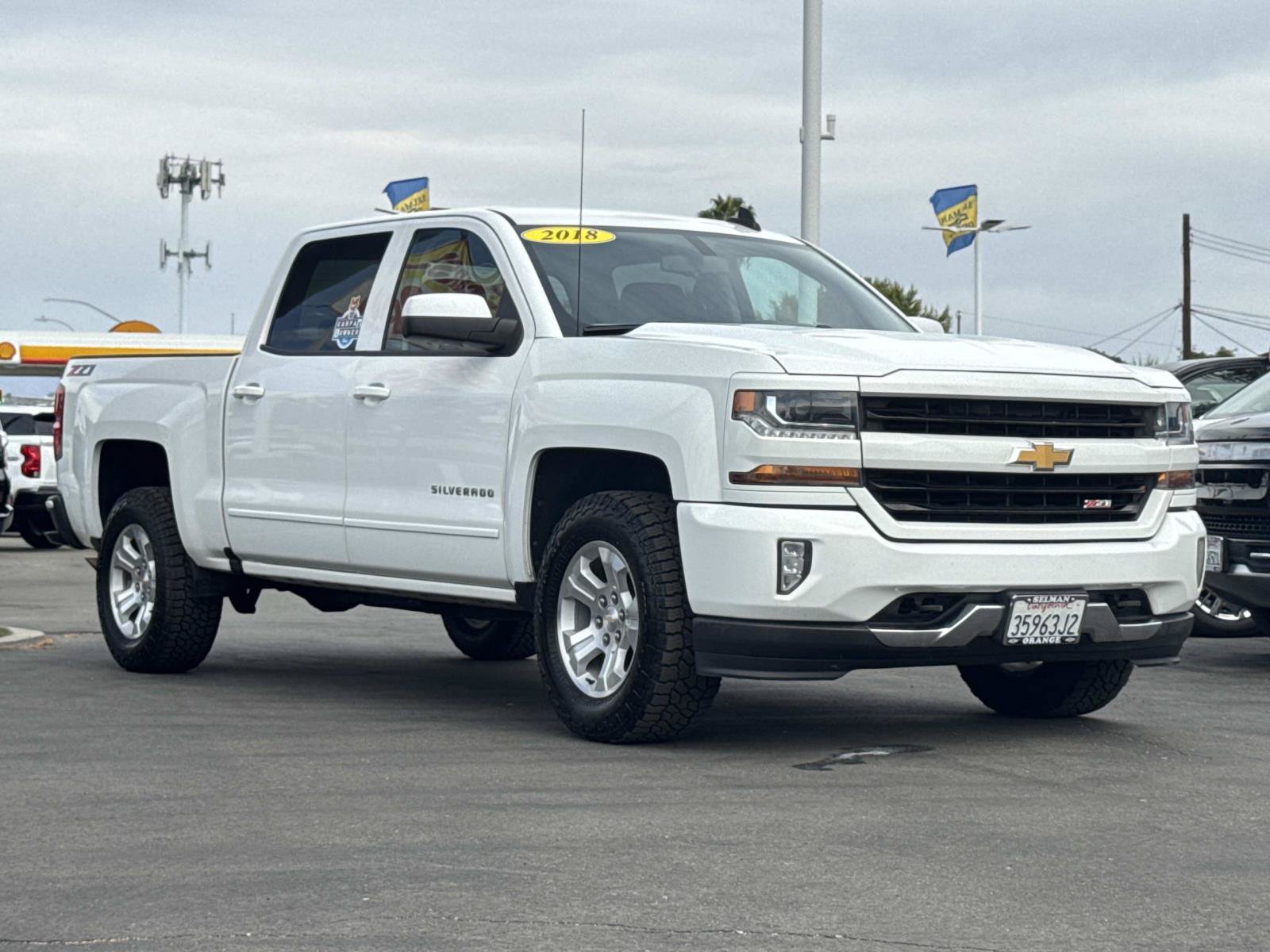 Used 2018 Chevrolet Silverado 1500 LT w/ All Star Edition AWD/4WD image 3