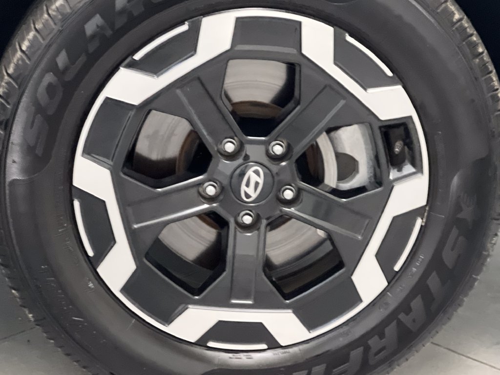 Used 2025 Hyundai Santa Fe SEL FWD image 75