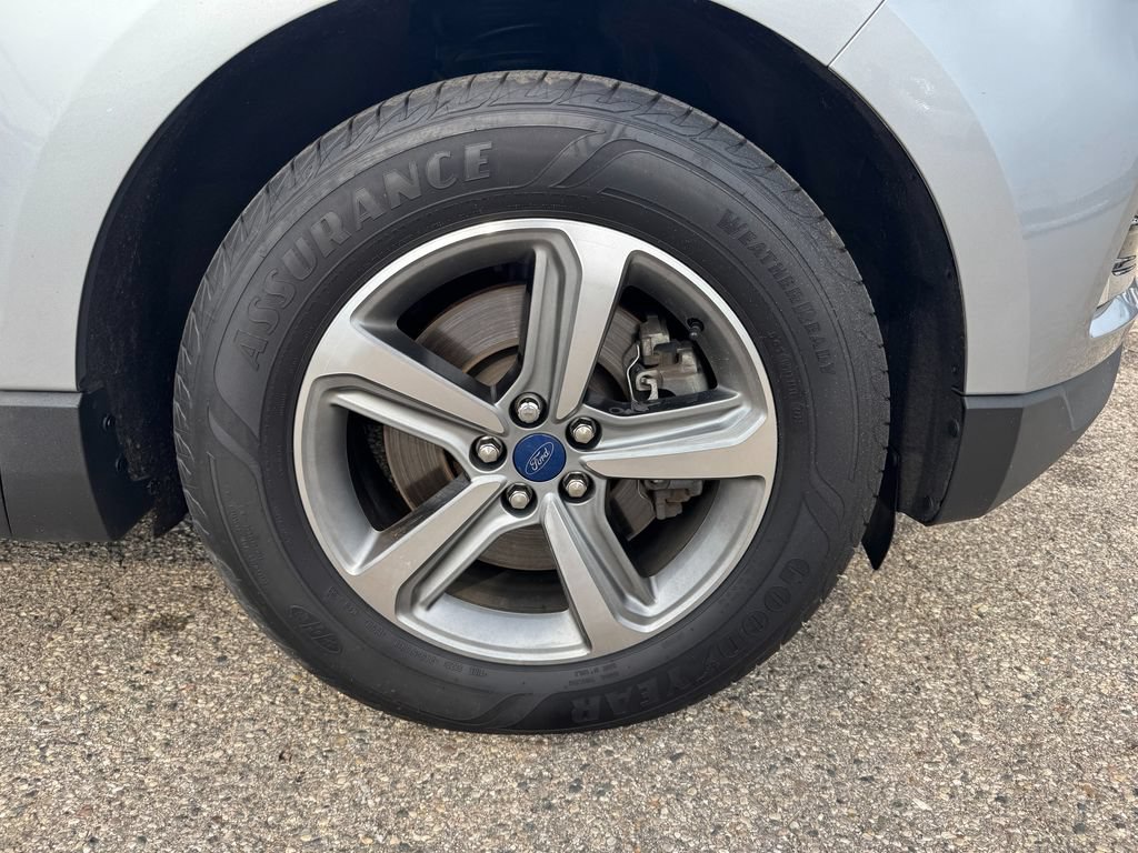 Used 2020 Ford Edge SEL w/ Convenience Package AWD/4WD image 25