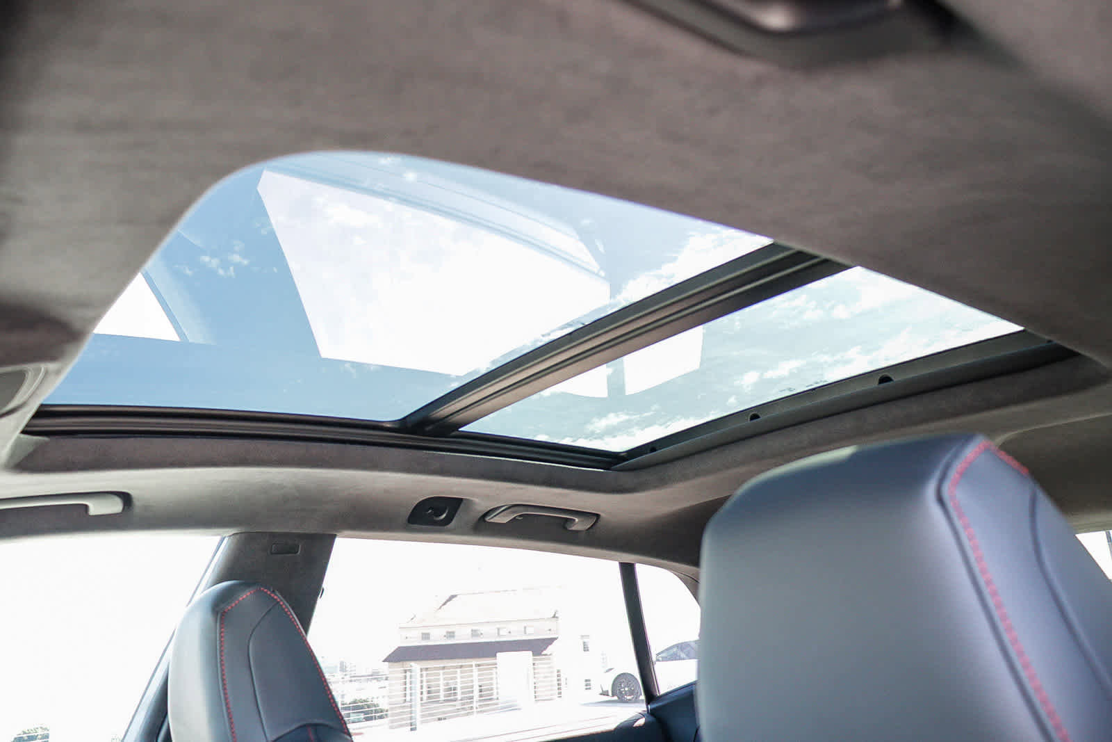 New 2025 Audi RS Q8 performance image 32