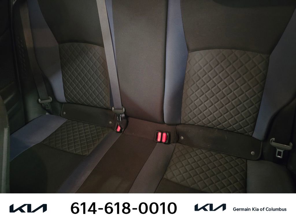 Used 2020 Toyota C-HR XLE image 19