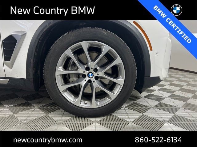 Certified 2026 BMW X5 xDrive50e w/ Parking Assistance Package image 9