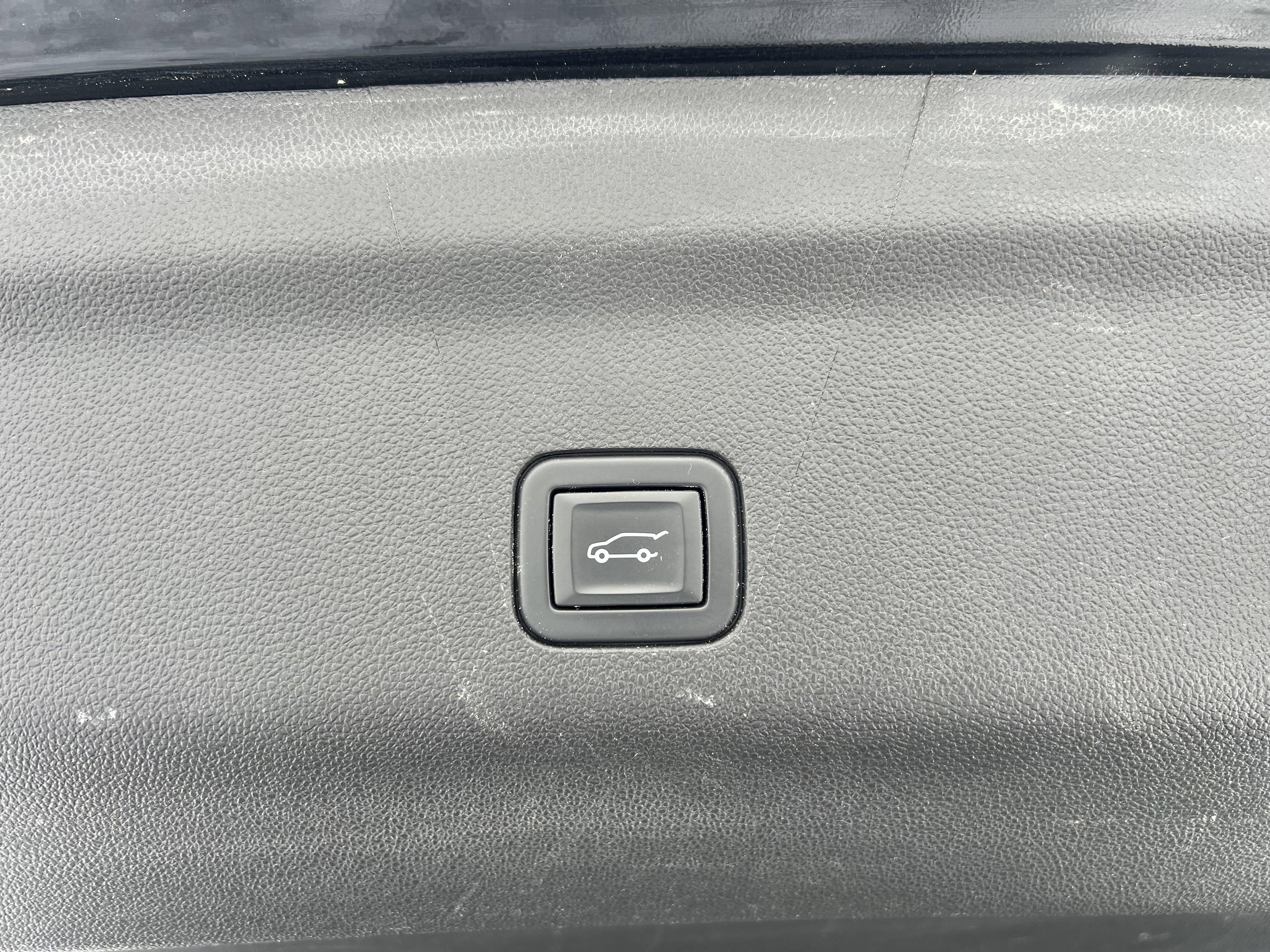 Certified 2022 Chevrolet Tahoe RST w/ Luxury Package image 14