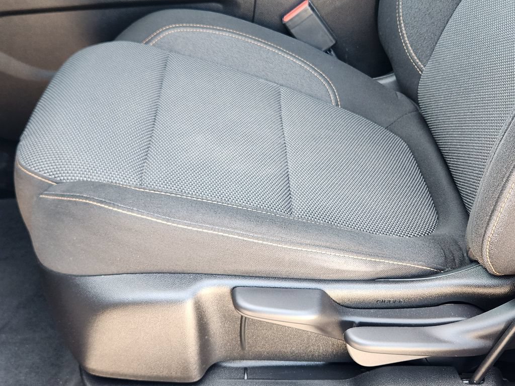 Certified 2021 Chevrolet Traverse LS FWD image 24