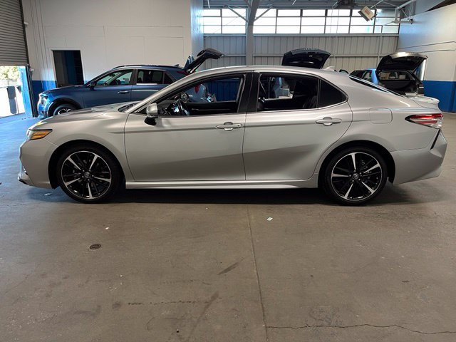 Used 2019 Toyota Camry XSE w/ Navigation Package FWD image 5