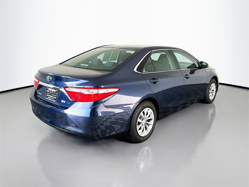 Used 2016 Toyota Camry LE image 7