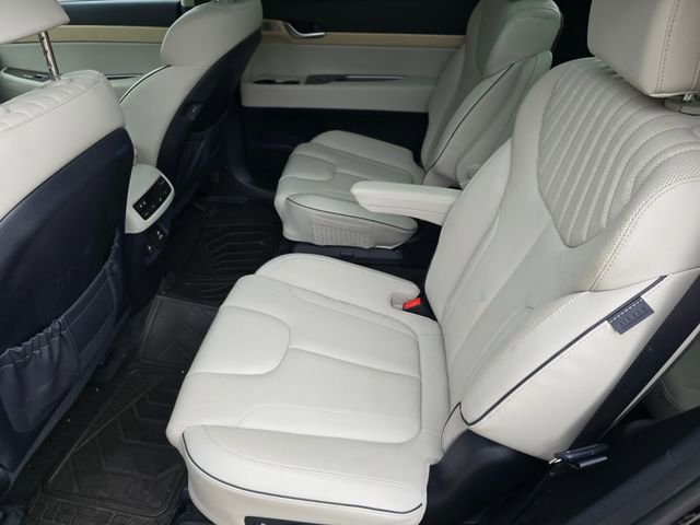 Used 2023 Hyundai Palisade Limited FWD image 11