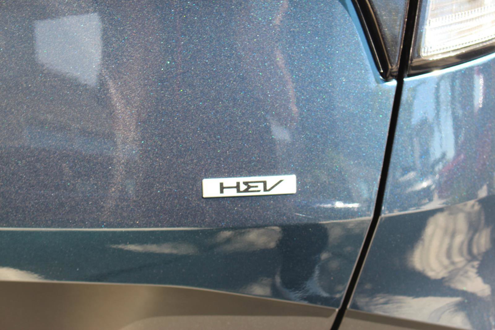 Used 2025 Kia Sportage EX image 11