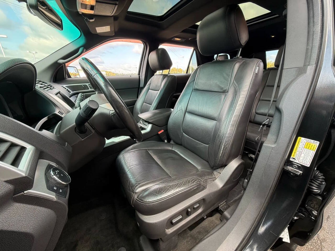 Used 2013 Ford Explorer XLT AWD/4WD image 8