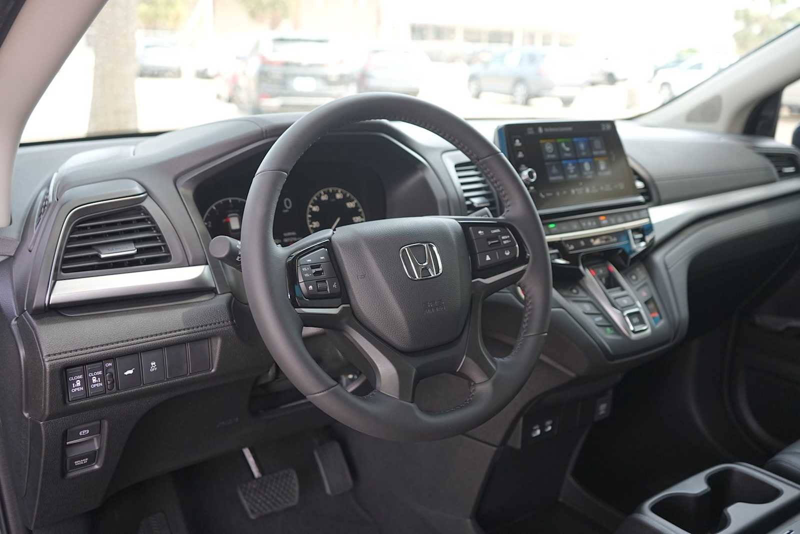 Used 2026 Honda Odyssey EX-L image 2
