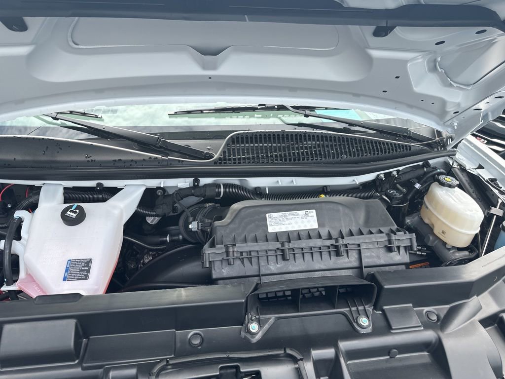 New 2025 Chevrolet Express 2500 Work Van w/ Driver Convenience Package image 29