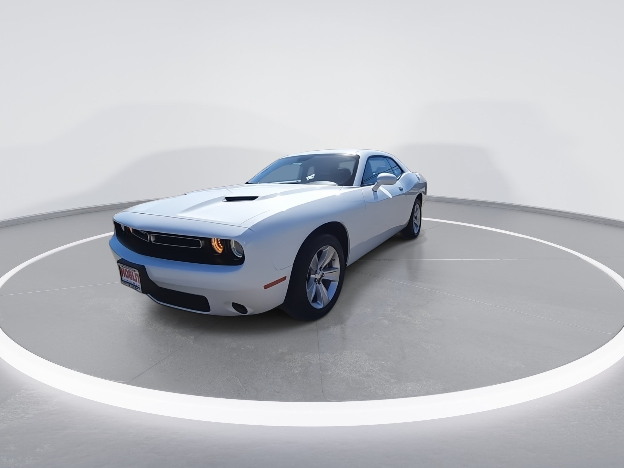 Certified 2023 Dodge Challenger SXT RWD image 4