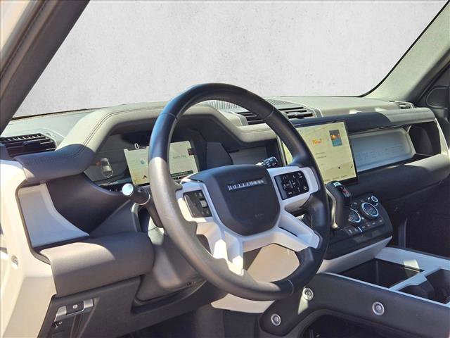 Used 2025 Land Rover Defender 110 S AWD/4WD image 9