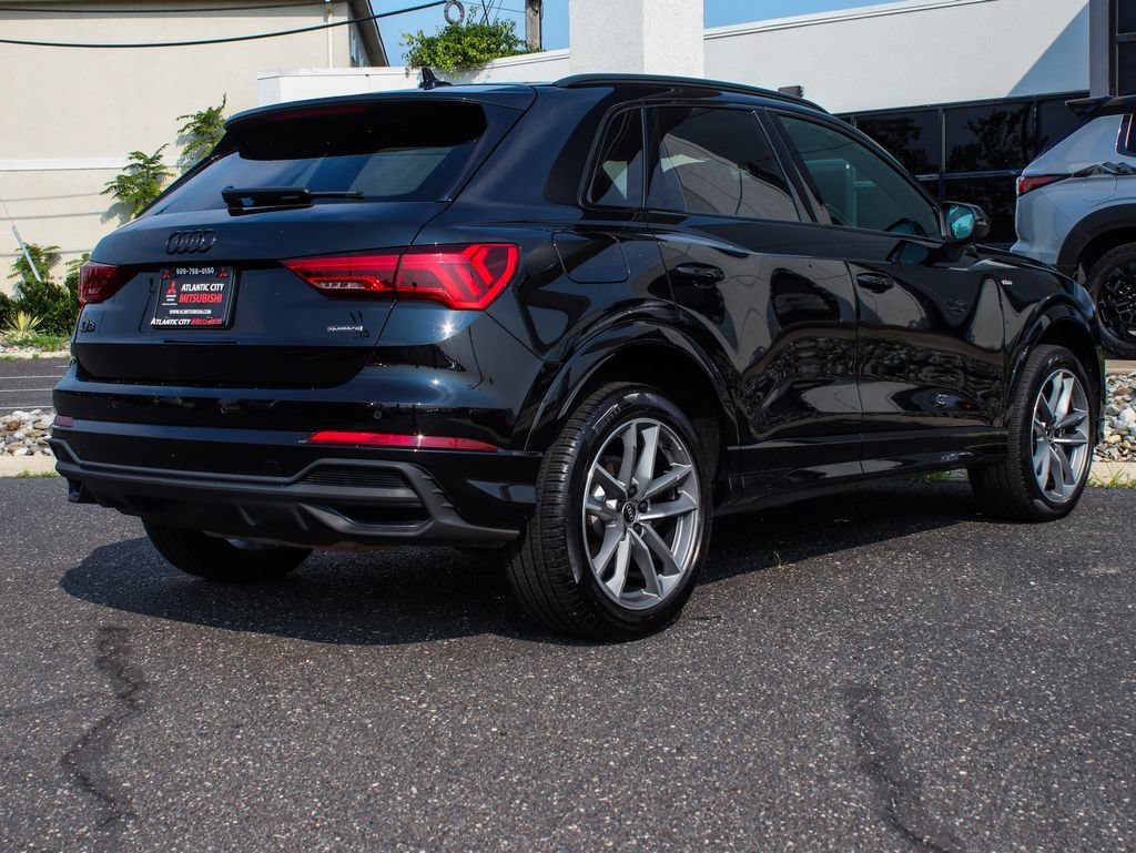 Used 2023 Audi Q3 2.0T Premium w/ Black Optic Sport Package AWD/4WD image 6
