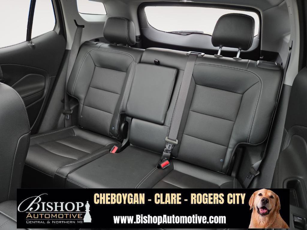 Used 2023 GMC Terrain SLT image 31