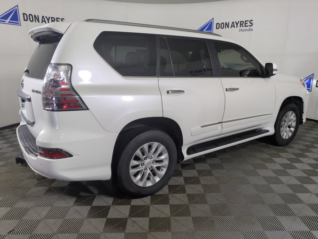 Used 2017 Lexus GX 460 Premium w/ Premium Package AWD/4WD image 7