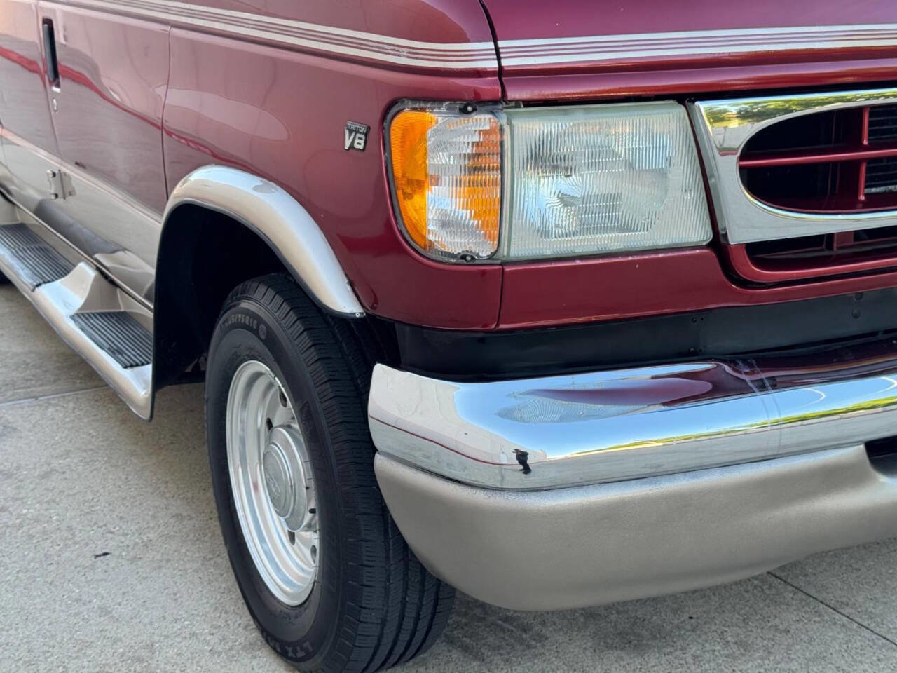 Used 1999 Ford E-250 and Econoline 250 RWD image 31