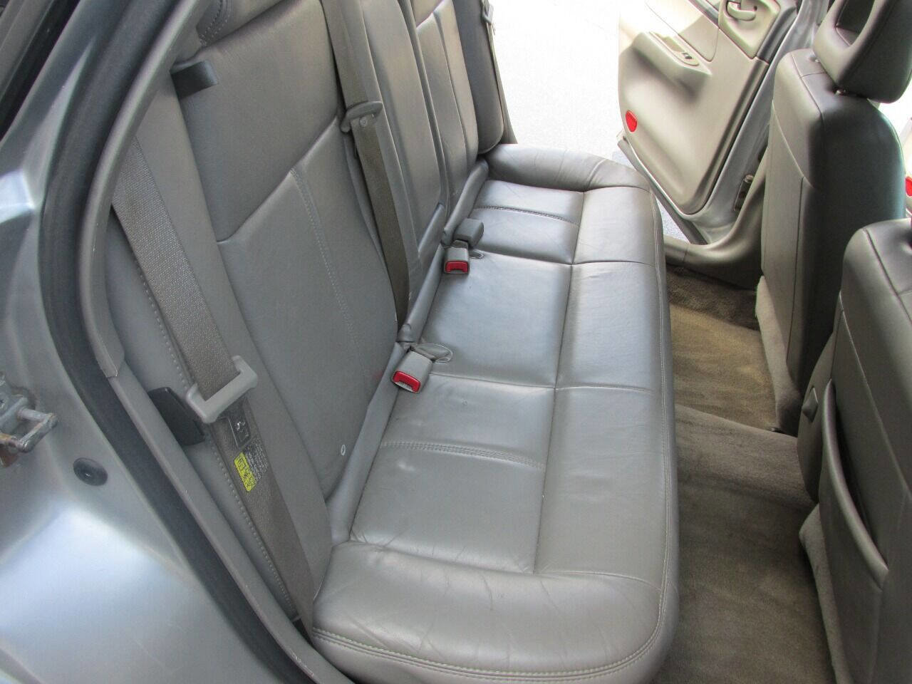 Used 2005 Chevrolet Impala SS w/ Sun And Sound Package image 10