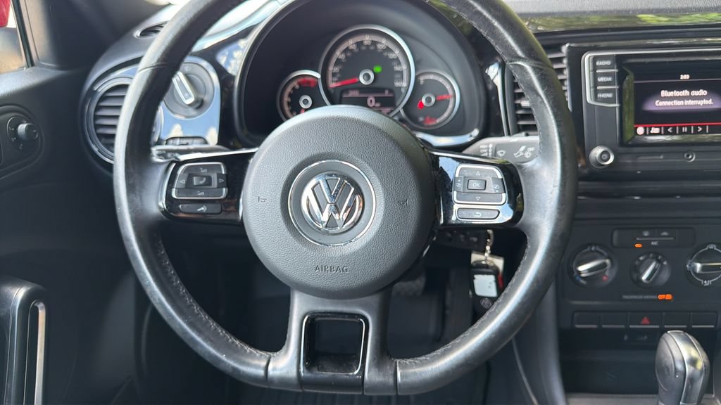 Used 2019 Volkswagen Beetle 2.0T S FWD image 11