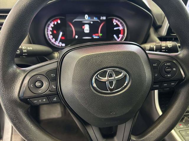 Certified 2024 Toyota RAV4 XLE AWD/4WD image 18
