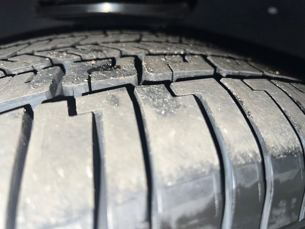 Used 2014 Buick Enclave Leather w/ Trailering Provision Package image 31