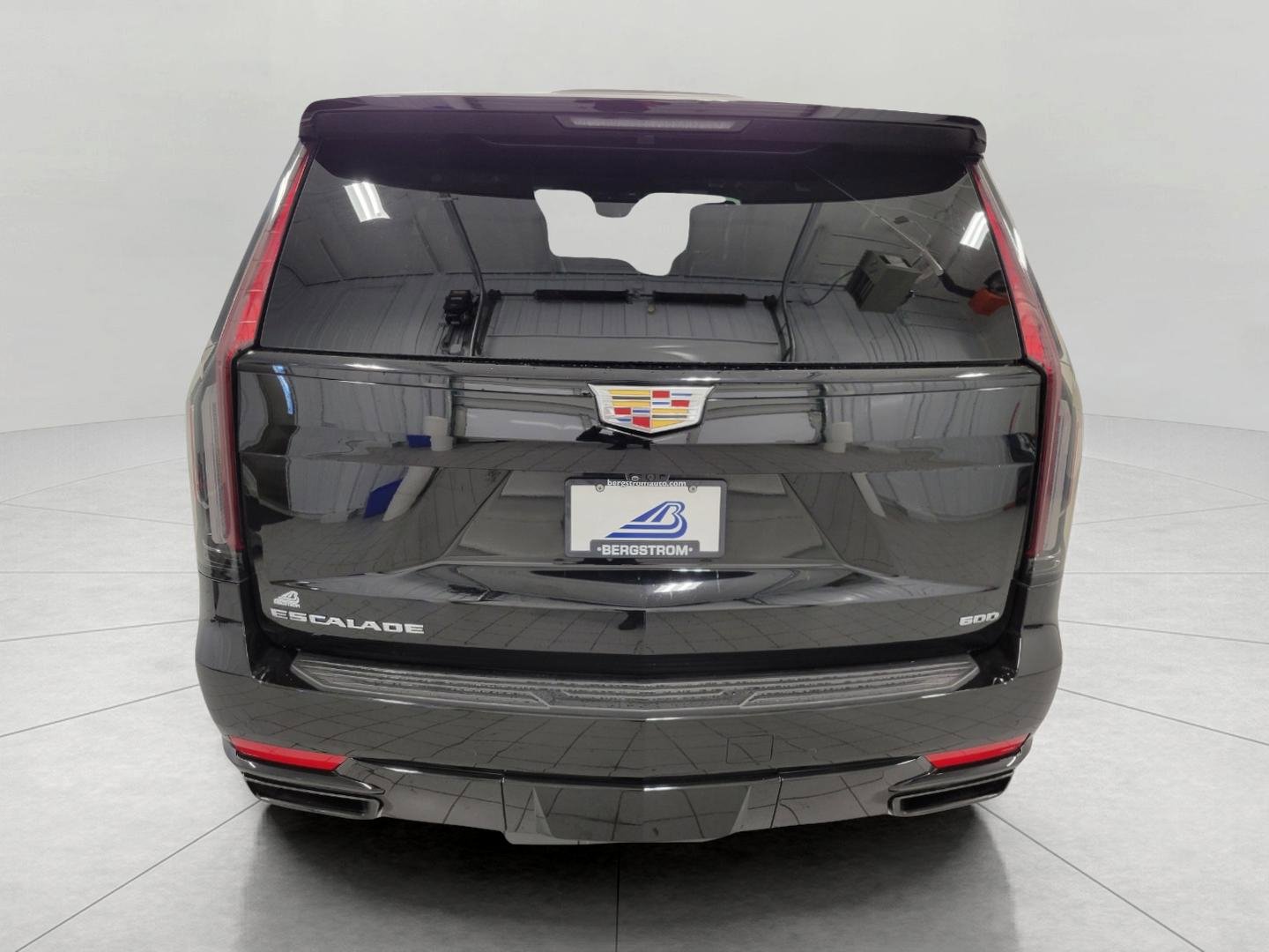 Certified 2024 Cadillac Escalade Sport Platinum w/ Heavy-Duty Trailer Package image 30