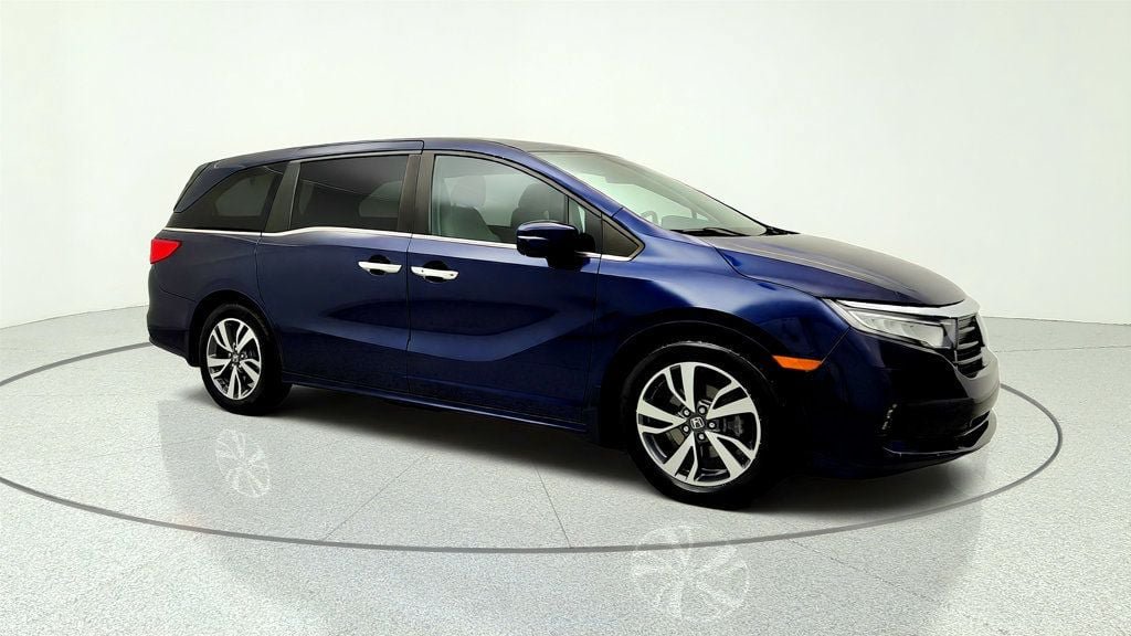 Used 2022 Honda Odyssey Touring image 3