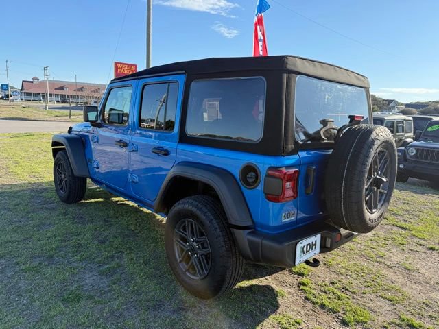 Used 2024 Jeep Wrangler Sport S image 5