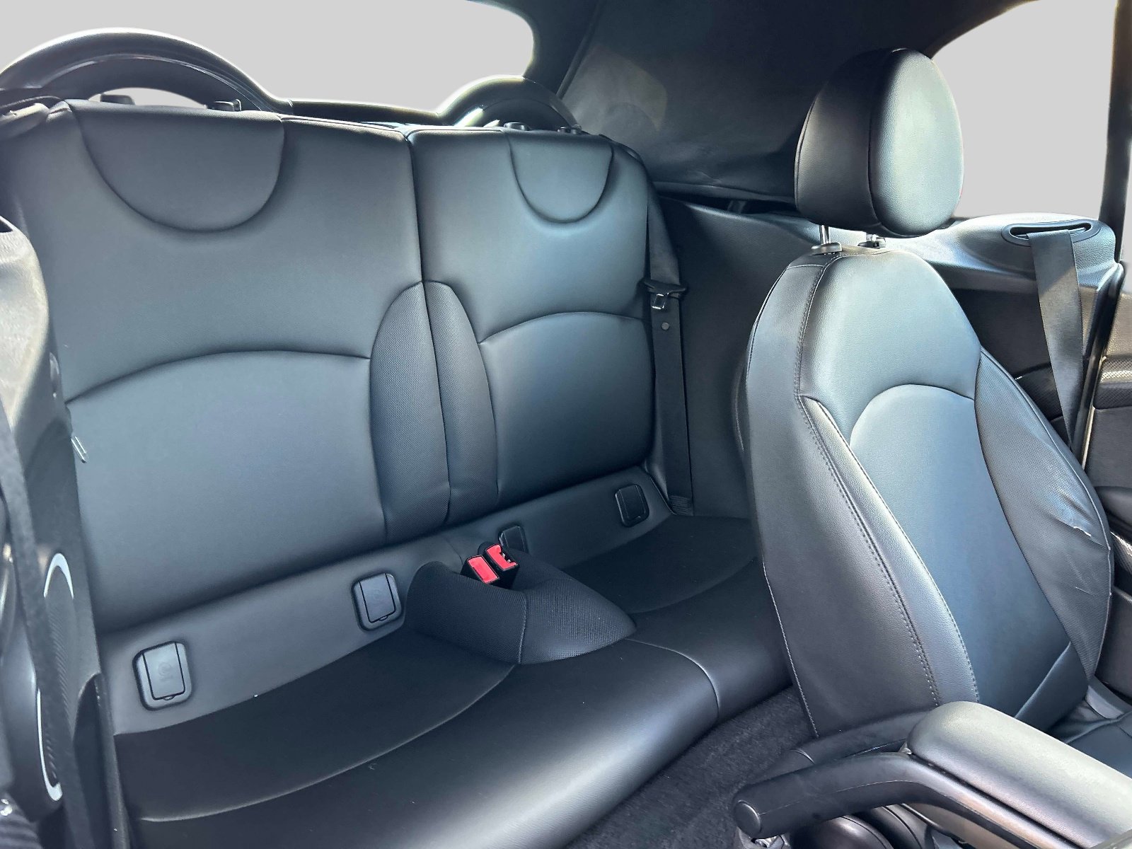 Used 2015 MINI Cooper S image 14